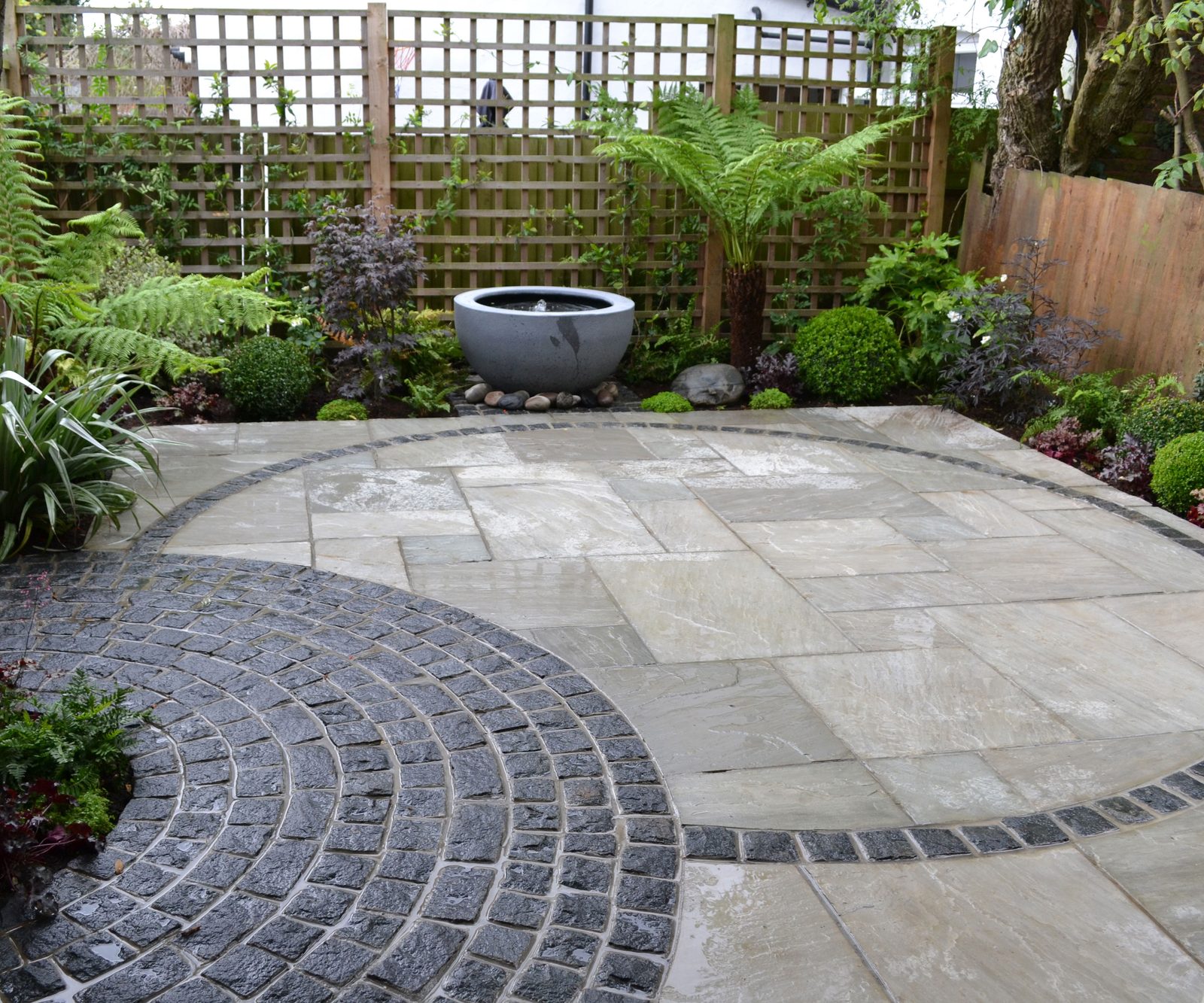 Patio by Cardiff & Caerphilly Construction