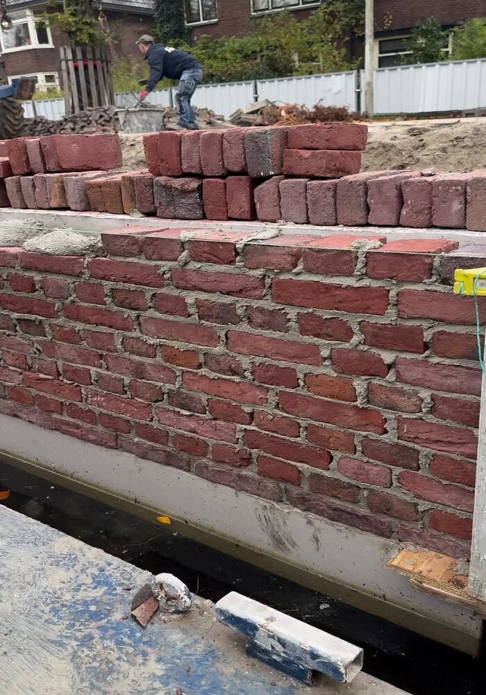 New red brickwork wall — Cardiff & Caerphilly Construction
